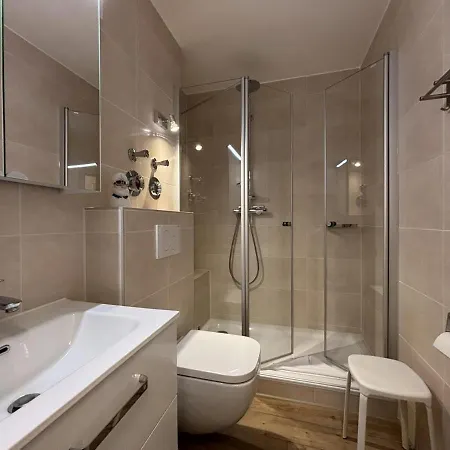 Haus Poseidon, Pos05